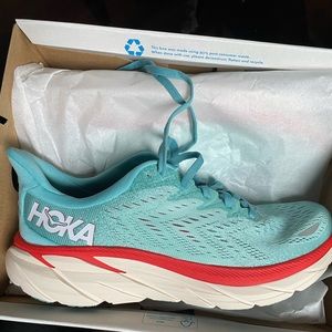 Women’s Hoka Clifton 8